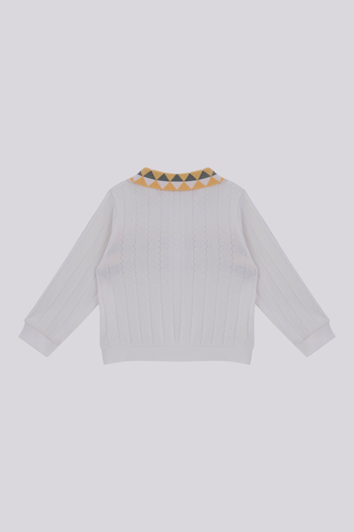 بلوزة رياضية باللون البيج الفاتح للأولاد الصغار