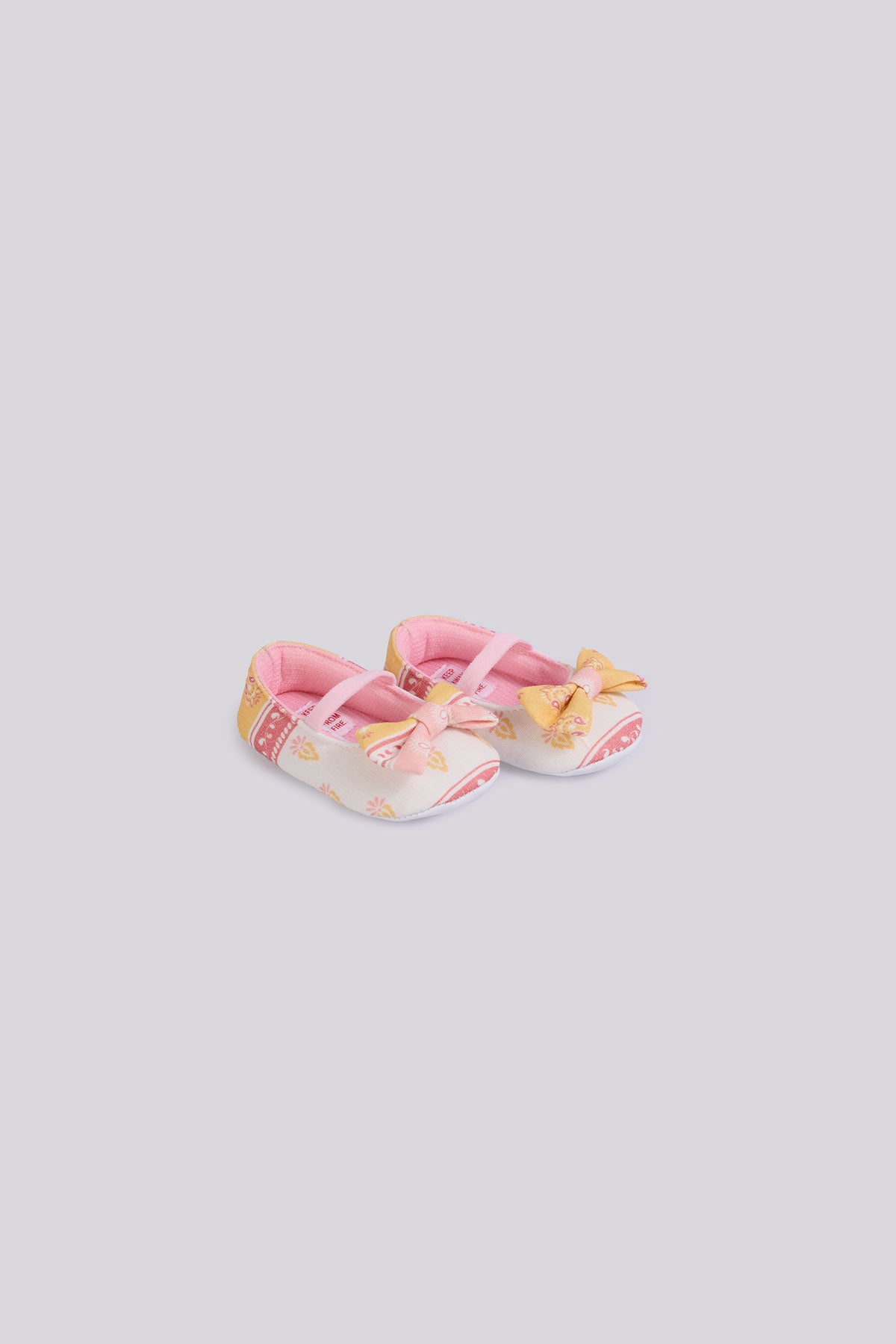 Baby Girl Patterned Bootees