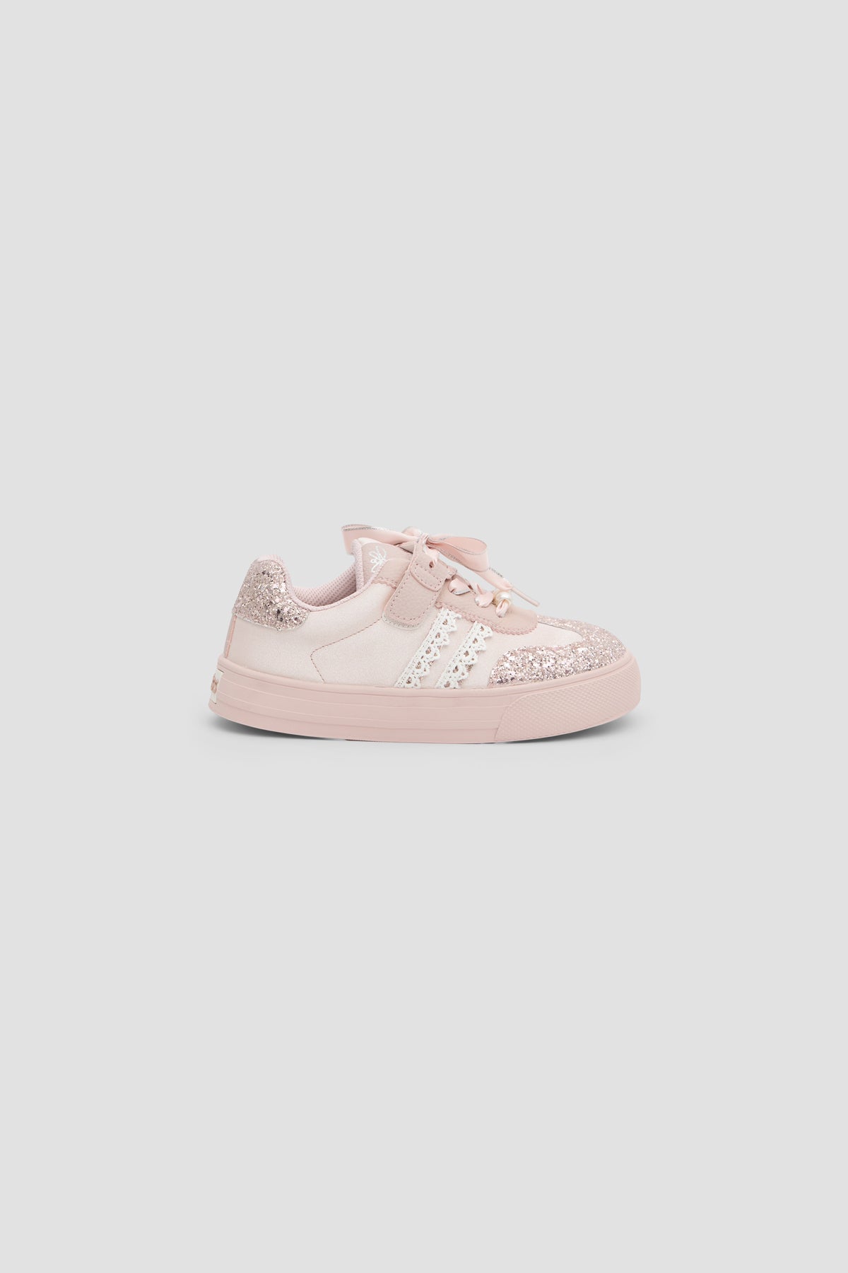 Girl Pink Shoes