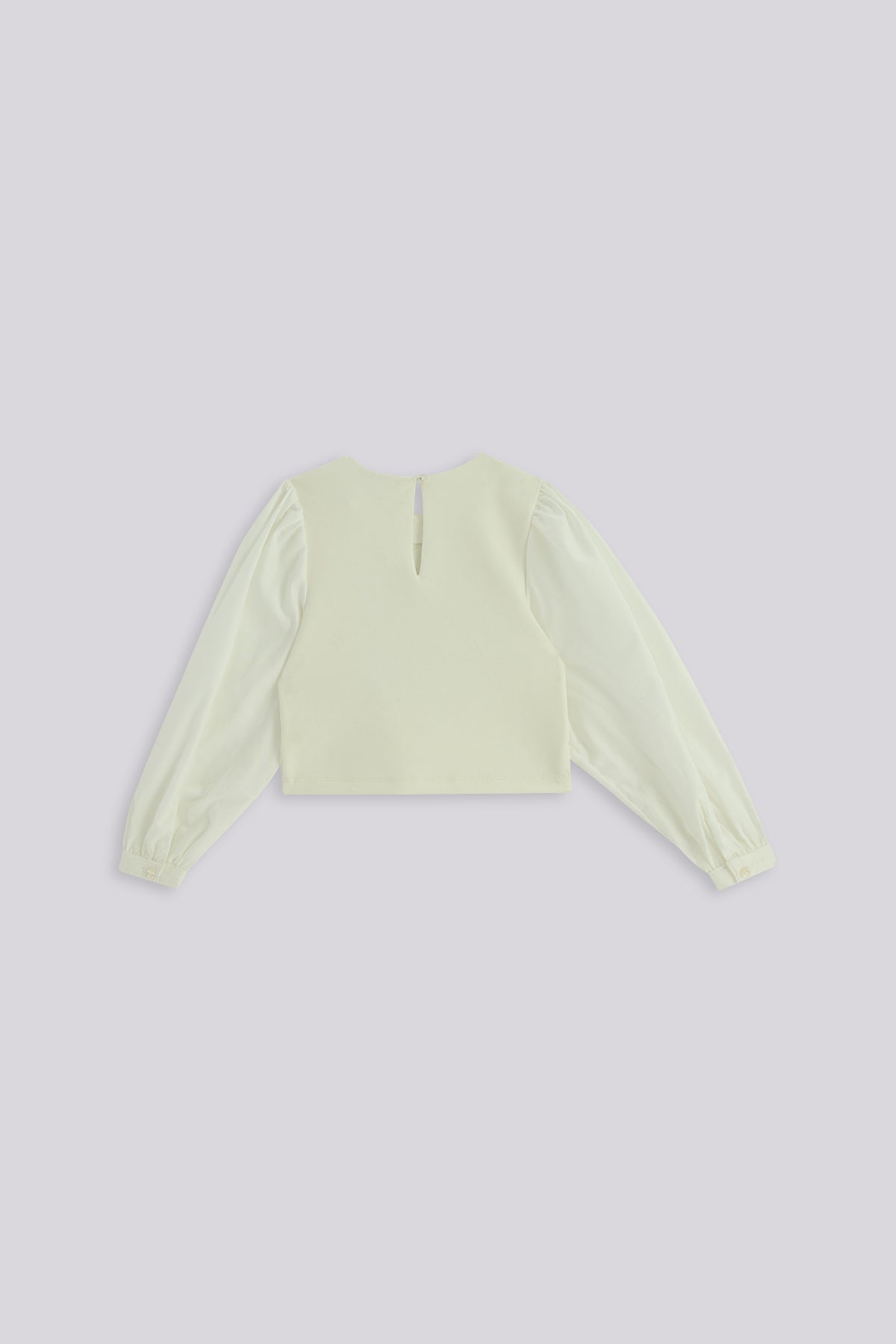 بلوزة بيضاء للبنات