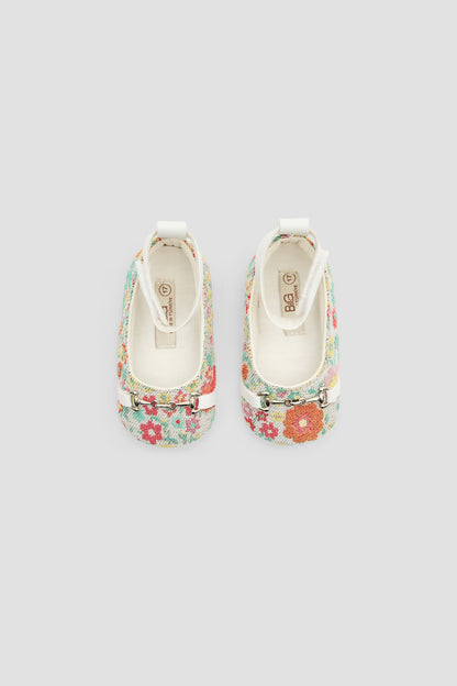 Baby Girl Patterned Bootees