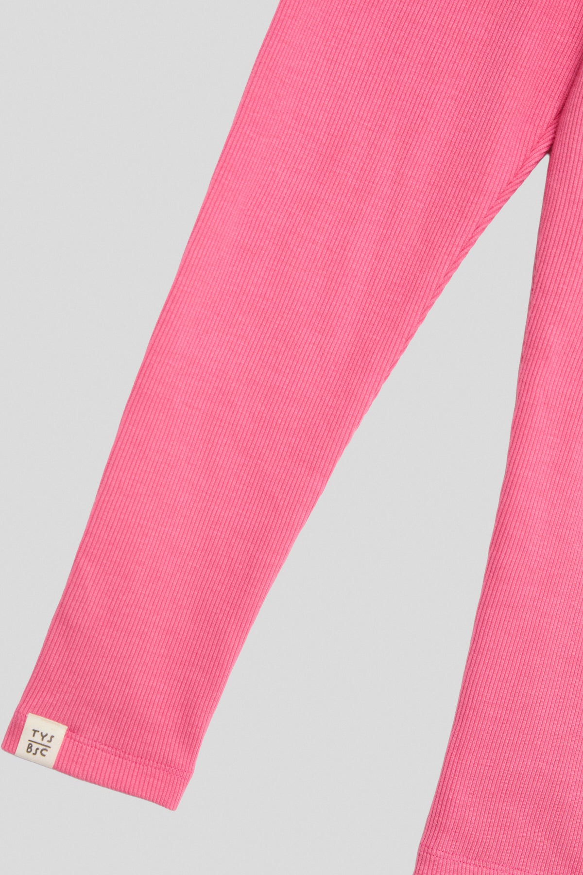 جوارب وردية للبنات
