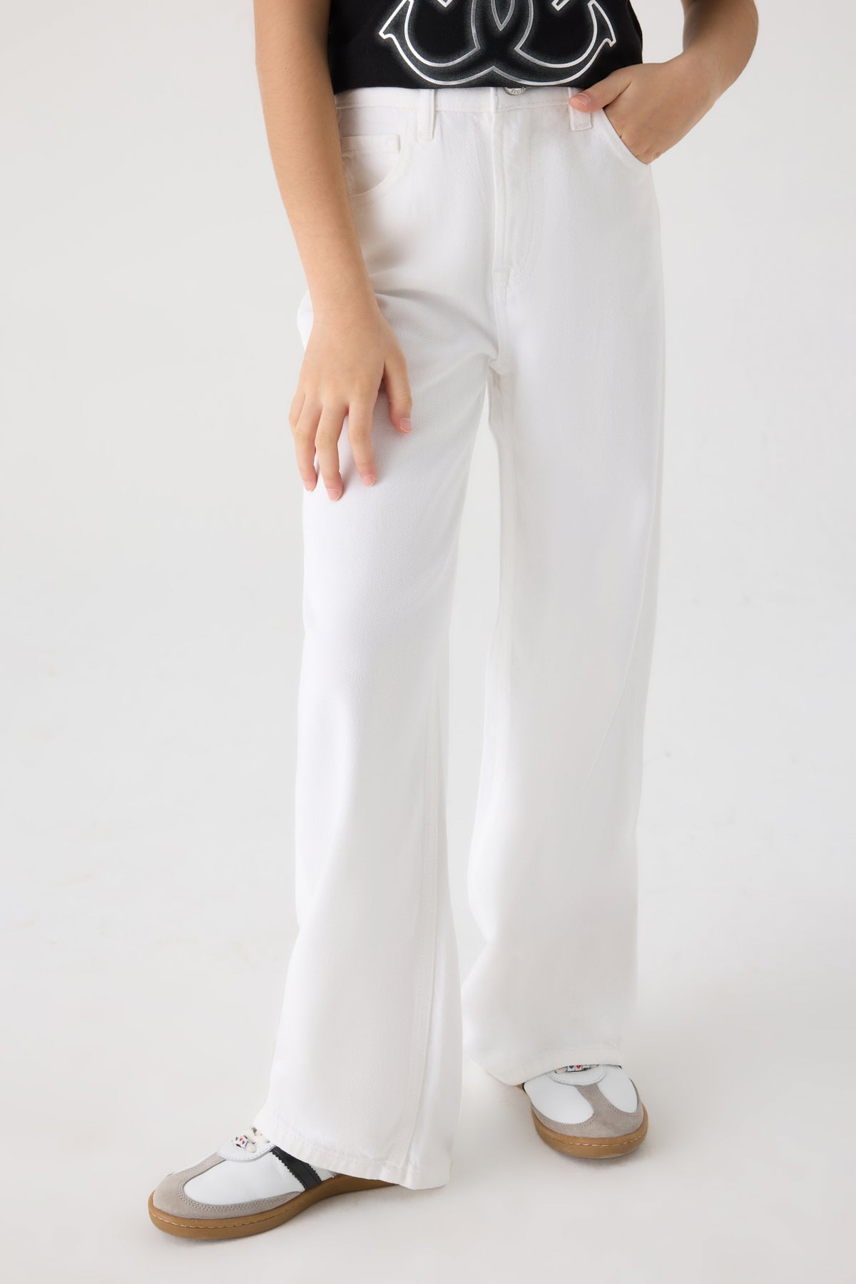 Girl White Trousers